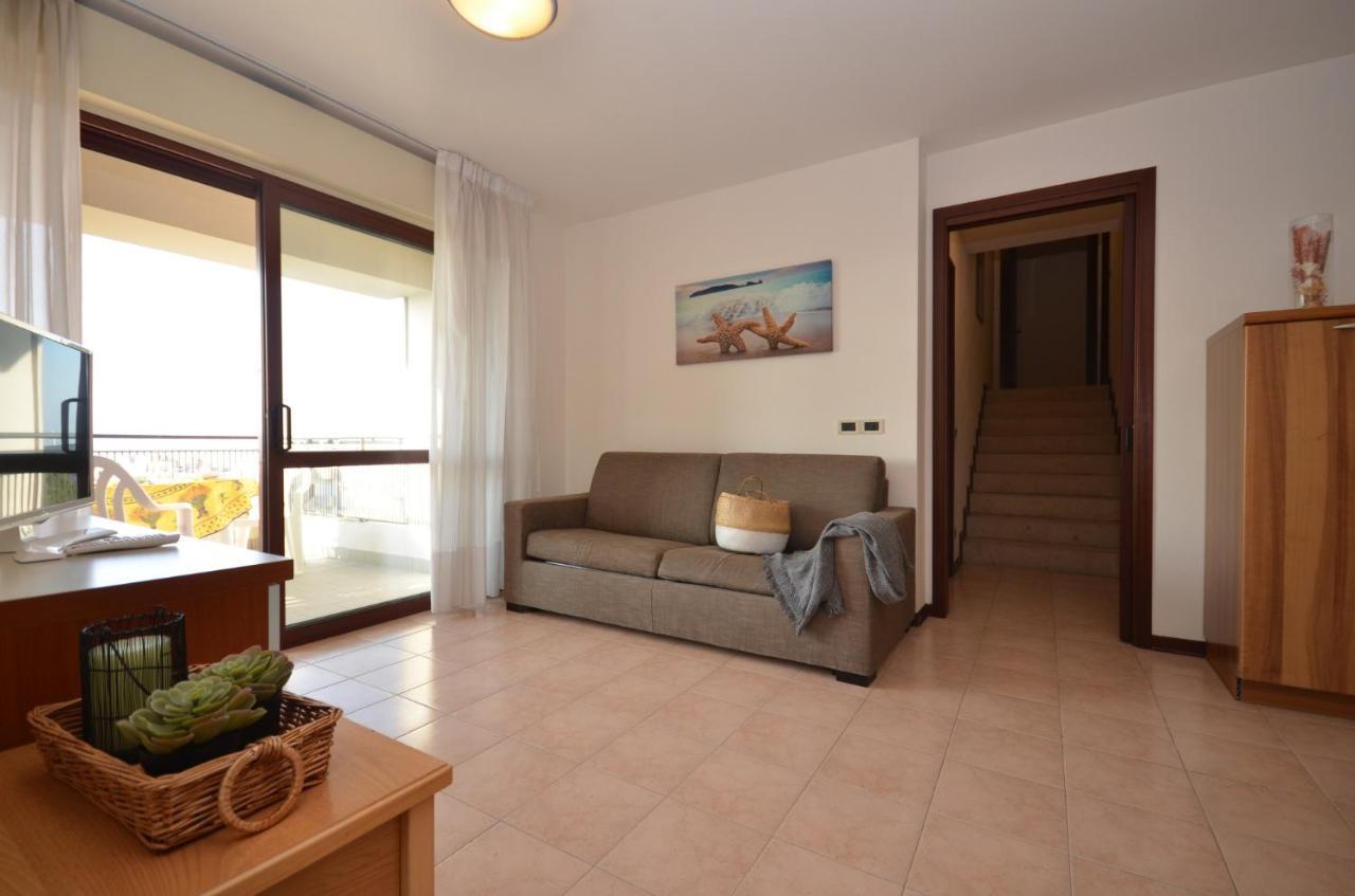 Residenza Porta Del Mare Apartment Lignano Sabbiadoro Exterior photo